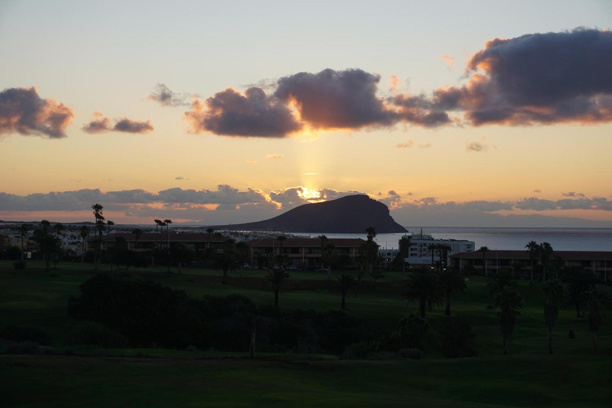 Golf Del Sur Apartment - Magnificent Panorama Of The Ocean, El Teide, And Montana Roja San Miguel de Abona Extérieur photo